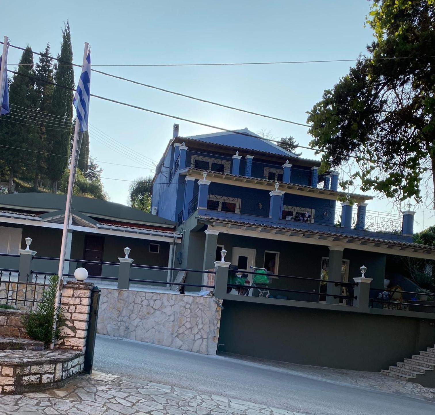 Traditional Fishing Village Apartments Букари Экстерьер фото