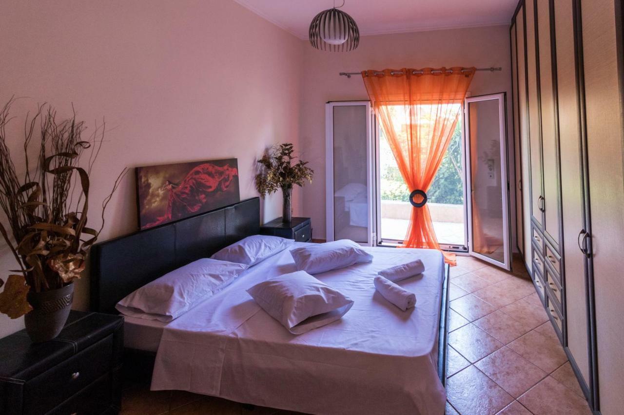 Traditional Fishing Village Apartments Букари Экстерьер фото